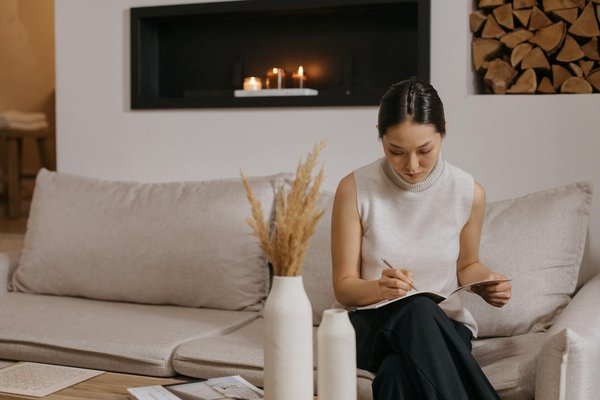 Découvrez 7 Idées Ingénieuses pour Intégrer un Potager à votre Jardin